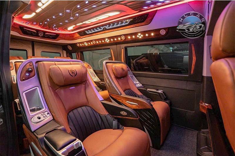 Thuê xe đưa đón sân bay đi Mộc Bài