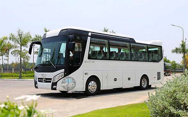 Thuê xe 29 chỗ tại TP.HCM